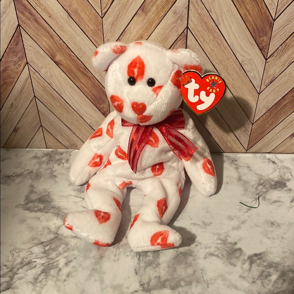 Smooch Ty Beanie Baby with Red Hearts